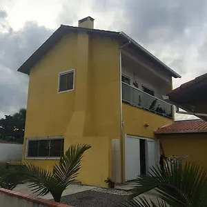 Sobrado Casa de Férias